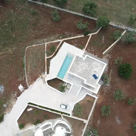 Charming With Pool By Wonderful Italy